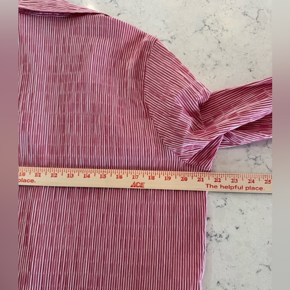 ULLA POPKEN Textured Stripe Button Front Stretch Blouse Sz 12/14 Magnolia Red - Picture 10 of 14